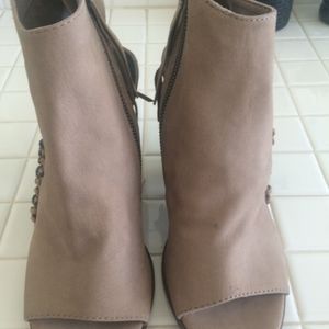 NWOB Dolce Vita Morale Bootie 8.5